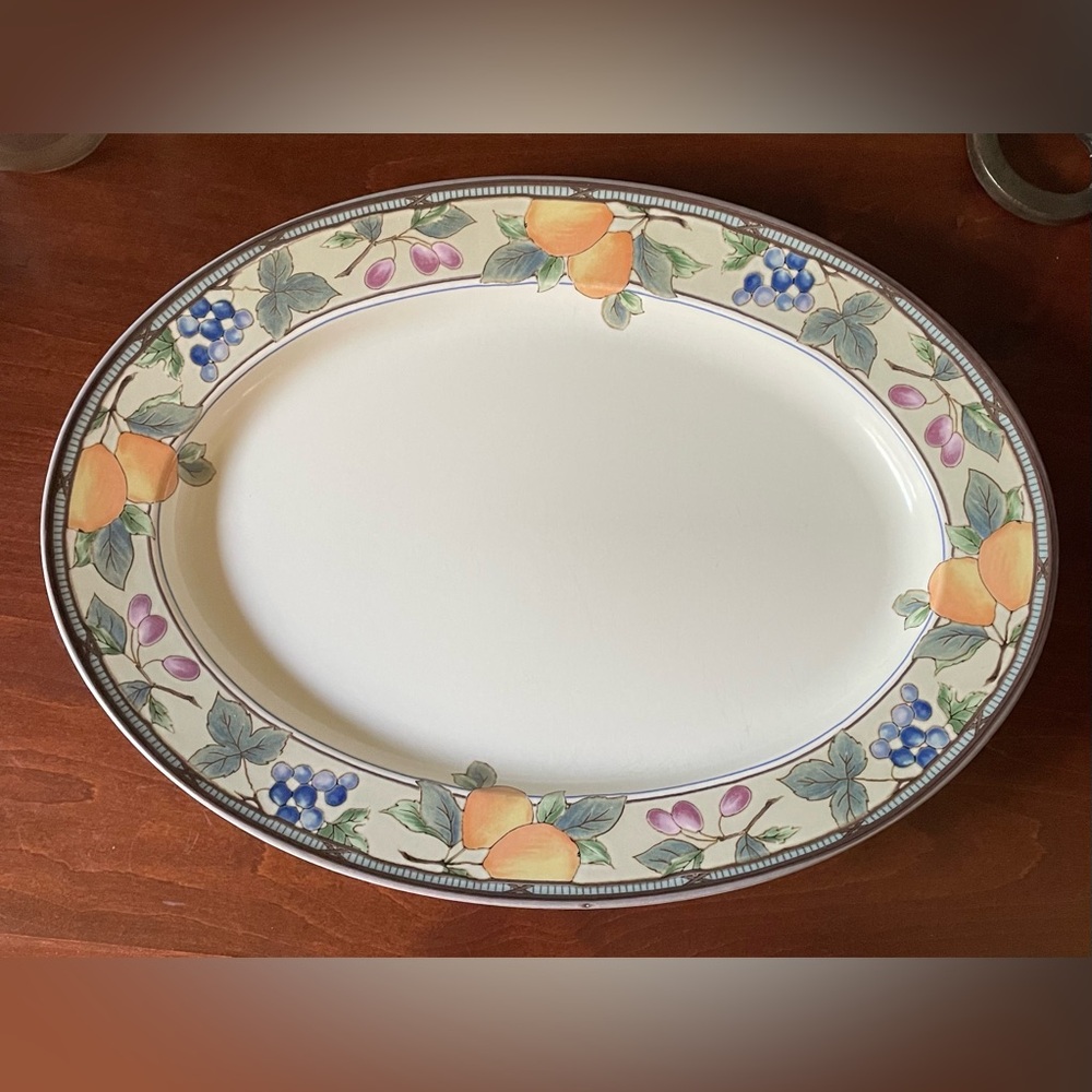 Mikasa Intaglio Garden Harvest Oval Platter